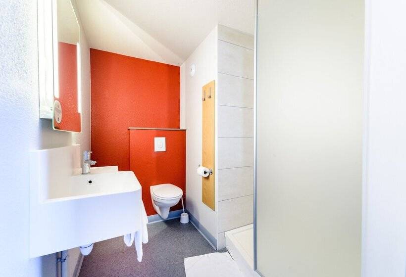 Номер Стандарт Трехместный, B&b Hotel Colmar Expo