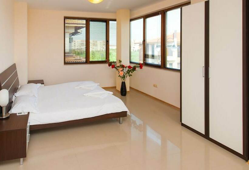 Студия Стандарт, Lighthouse Apartments & Villas