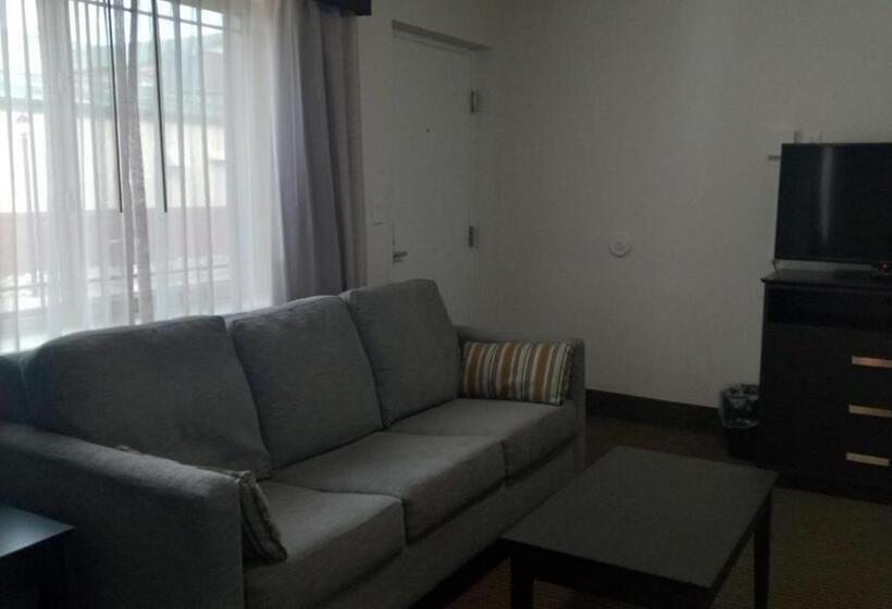 Люкс Семейный 2 Спальни, Best Western Downtown Casper