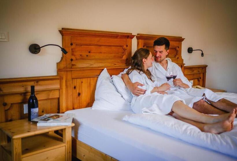 Номер Стандарт, Dolomitenhotel Weisslahnbad