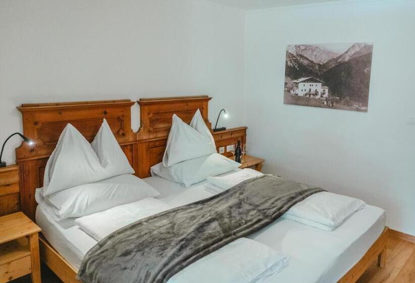 Трехместный Номер Стандарт с Балконом, Dolomitenhotel Weisslahnbad