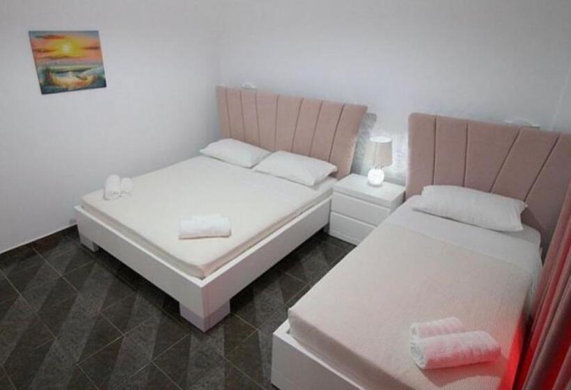 اتاق استاندارد سه نفره, Oxhaku