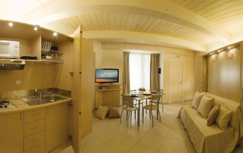 Апартаменты 1 Спальня, & Residence Continental