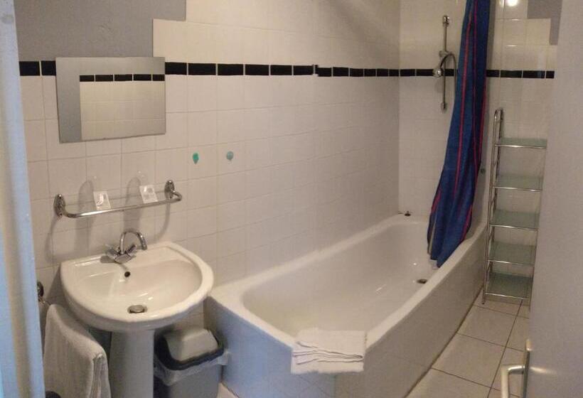 Cameră Standard, Le Chatiague