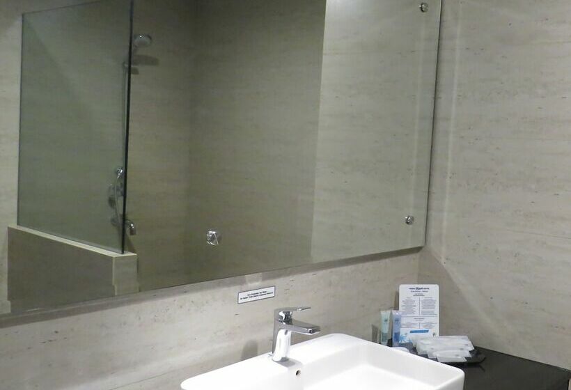수피리어 룸, D Primahotel Kualanamu Medan Formerly Prime Plaza