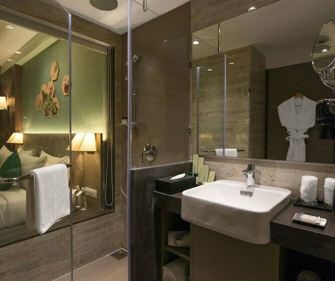Номер Премиум, The Fern, Vadodara