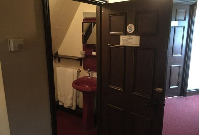 Номер Стандарт, Cross Keys Hotel Chatteris