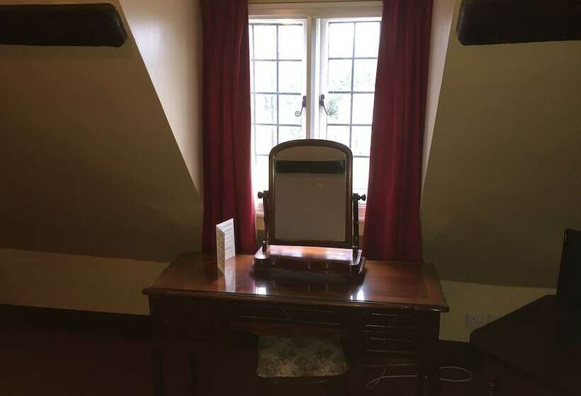 Номер Стандарт, Cross Keys Hotel Chatteris