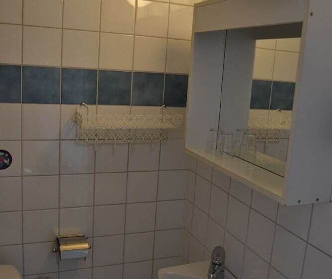 Номер Стандарт, Lilla Hotellet Bed & Breakfast I Alingsås