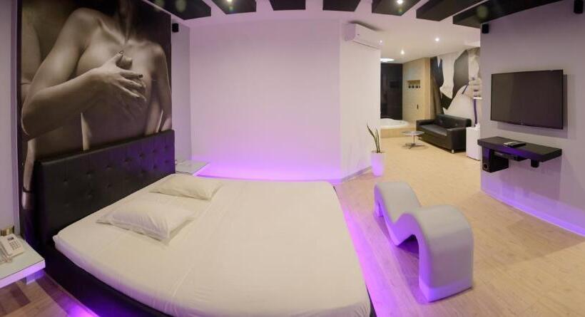 이그제큐티브 스위트, Orei Private Suites Adult Only