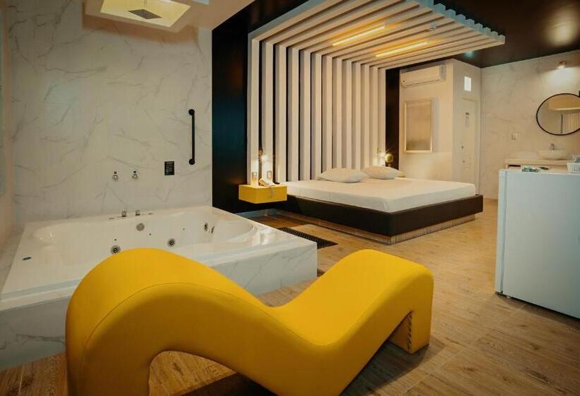 Президентский Люкс, Orei Private Suites Adult Only