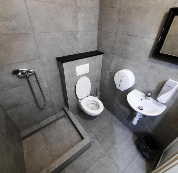Номер Economy Индивидуальный, Lima Hostel Győr