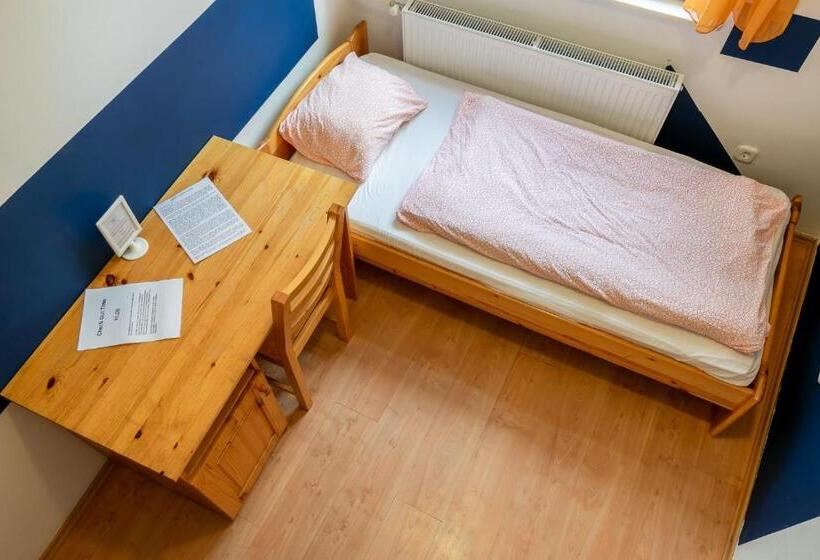 Номер Стандарт Индивидуальный, Lima Hostel Győr