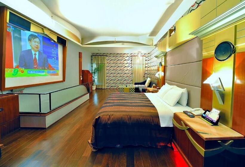 اتاق لوکس, Hakodate Motel