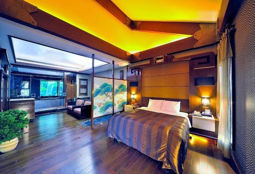 اتاق لوکس, Hakodate Motel