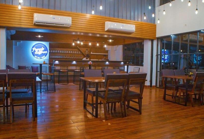 اتاق لوکس با تخت بزرگ, Thc Backpackers Jodhpur