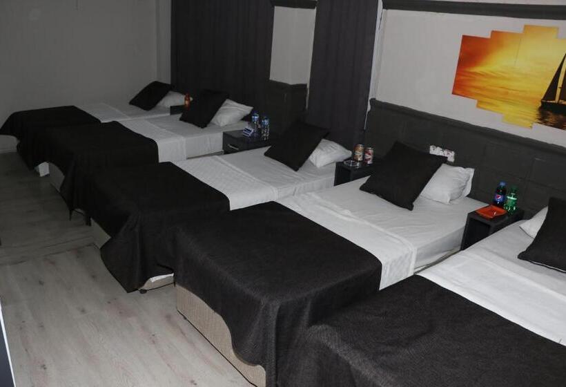 اتاق استاندارد چهارنفره با چشم‌انداز باغ, Asus Palmiye Otel