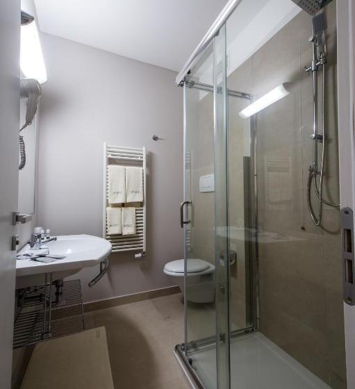 Номер Стандарт Трехместный, Malucri Resort
