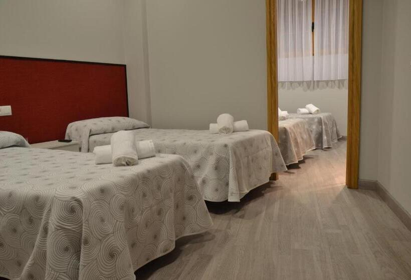 4인용 스탠다드 룸, Hostal El Bugar