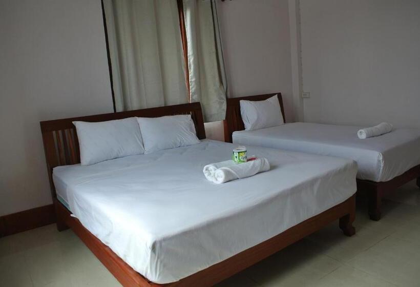 اتاق استاندارد سه نفره, Mama Leurth Sunset Guesthouse