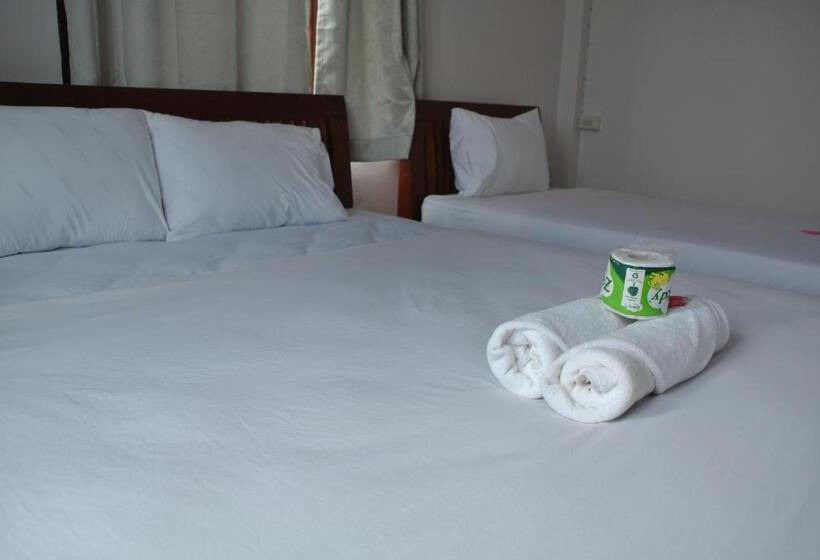 اتاق استاندارد سه نفره, Mama Leurth Sunset Guesthouse