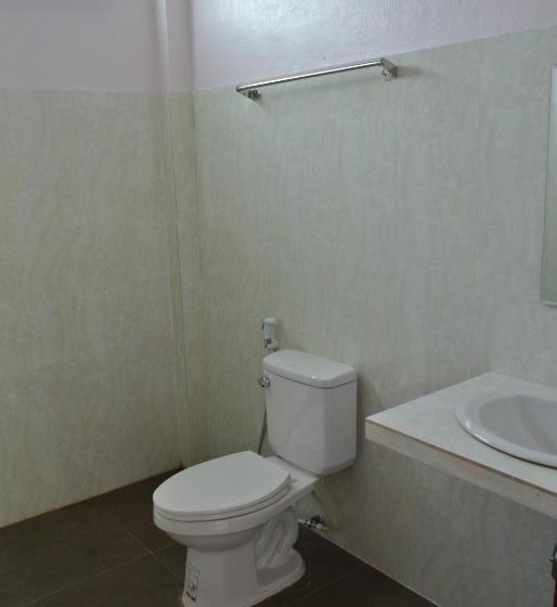 اتاق استاندارد چهار تخته, Mama Leurth Sunset Guesthouse