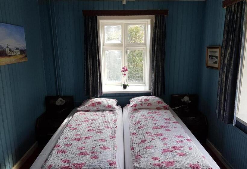اتاق استاندارد چهار تخته, Guesthouse Gamli Bær