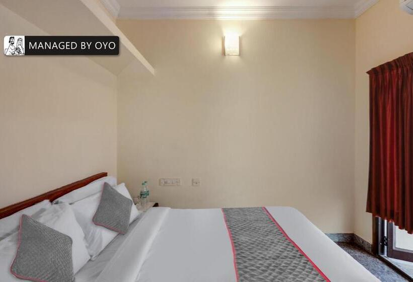 غرفة كلاسيكية ثلاثية, Alps Residency