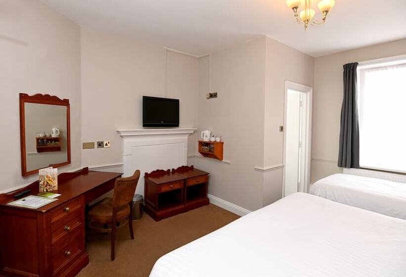 Семейный Номер, Original White Hart, Ringwood By Marston's Inns