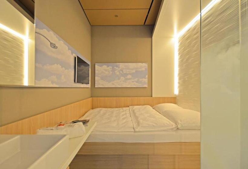اتاق اکونومی, My Cloud Transit Hotel   Guests With International Flight Only!
