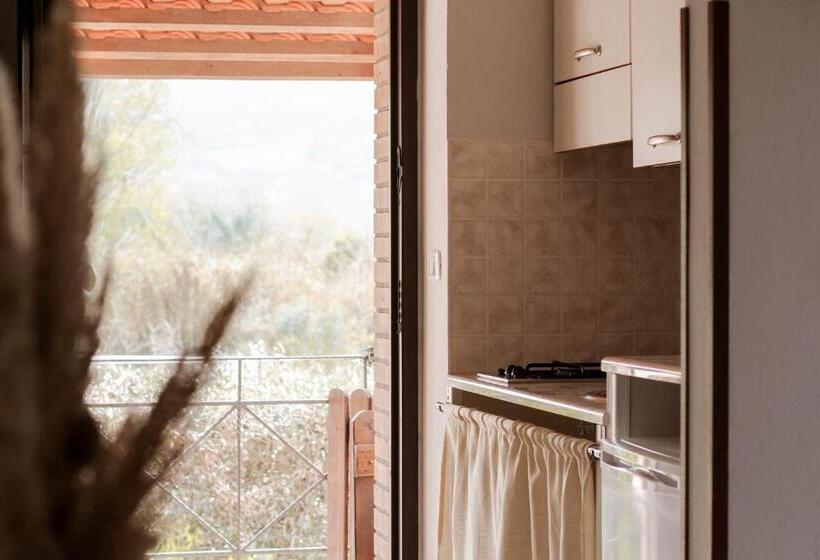 Estúdio Estandar com Sacada, Country House L Aia   Wellness & Relax