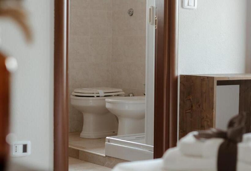 Estúdio Estandar com Sacada, Country House L Aia   Wellness & Relax