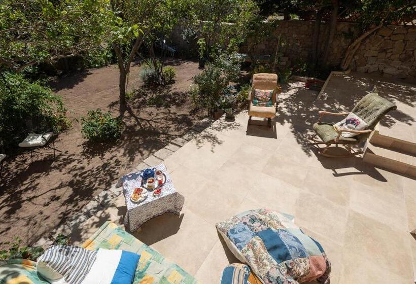 اتاق خانوادگی با چشم‌انداز باغ, Il Giardino Di Tatiana Rooms & Breakfast