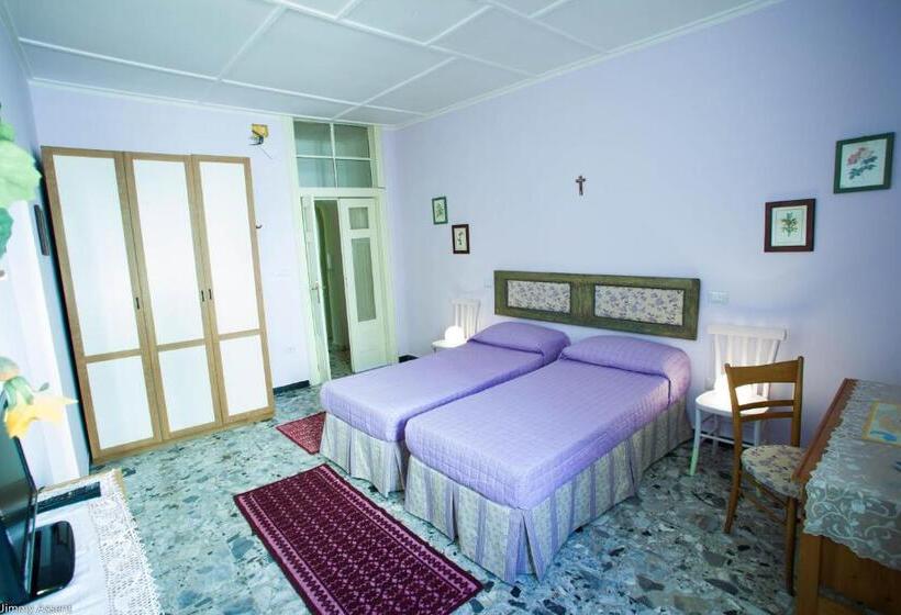 Standard room with outdoor bath, Sassari In