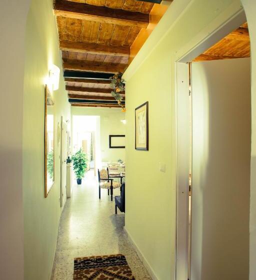 Номер Стандарт с Балконом, Sassari In