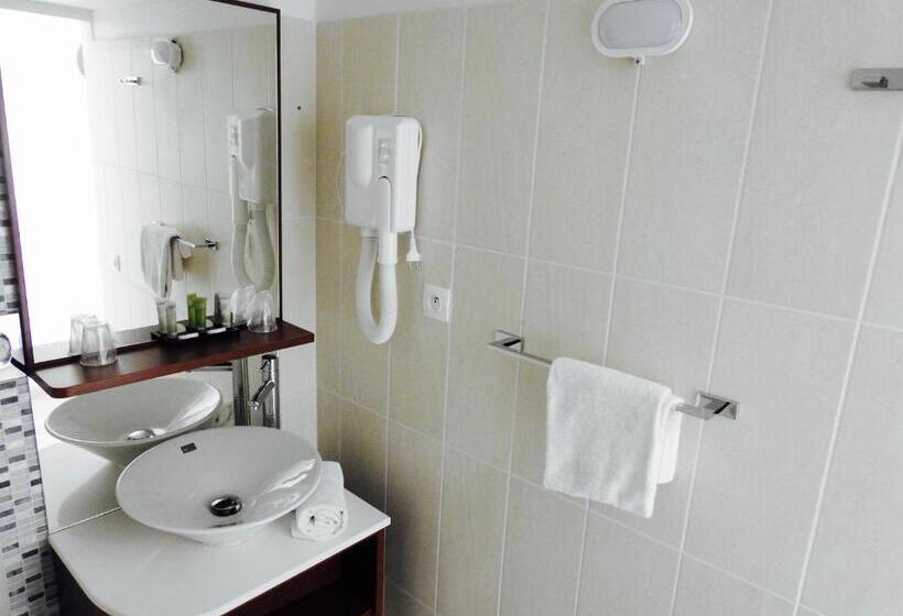 Superior Room, Massilia