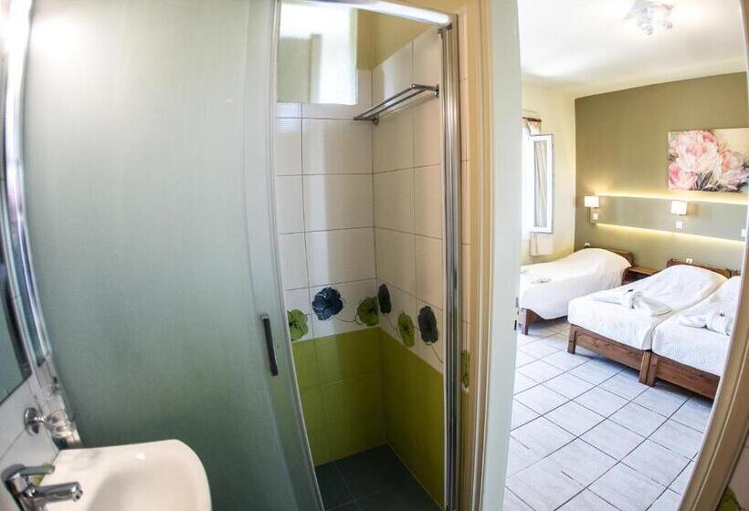Triple Room Sea View, Filoxenia