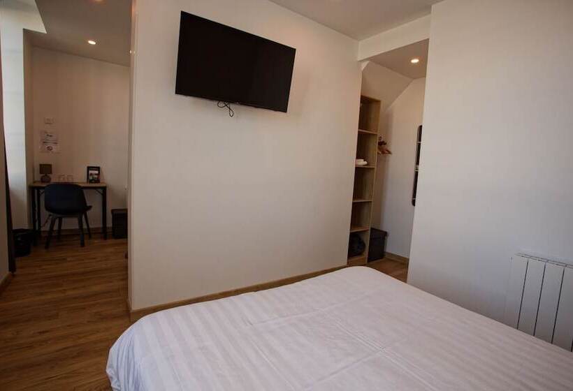 Номер Стандарт Трехместный, Hôtel Océan Dinan