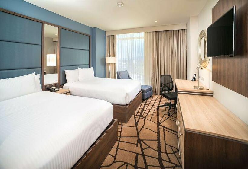 스탠다드 룸 더블 침대 2개, Hilton Garden Inn Bogota Airport