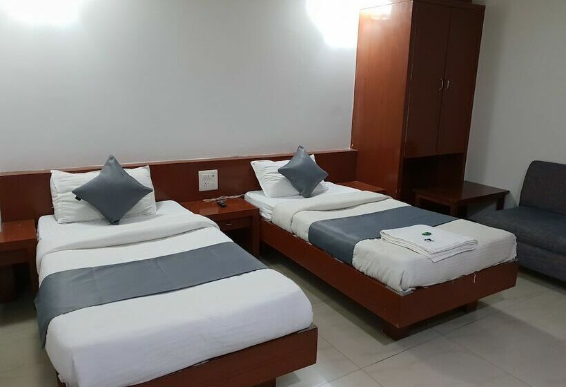 Номер Deluxe, Pleasure Inn