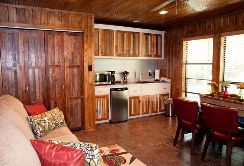 Апартаменты 1 Спальня, Live Oaks Bed And Breakfast
