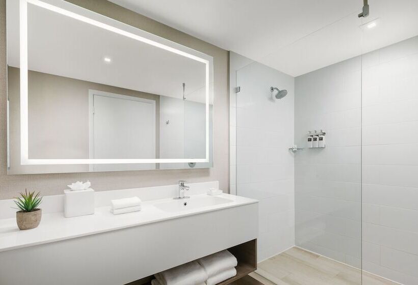 جناح ديلوكس, The Altair Bay Harbor