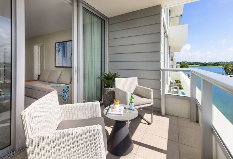 جناح ذو إطلالة, The Altair Bay Harbor