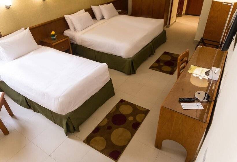 اتاق خانوادگی, The Grand Plaza Hotel Smouha