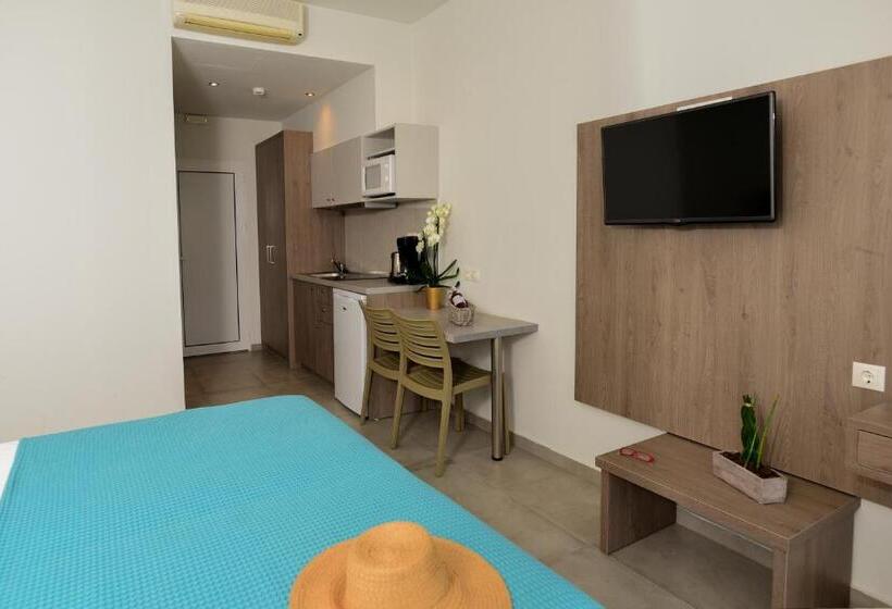 스탠다드 스튜디오, Blue Horizon Apartments