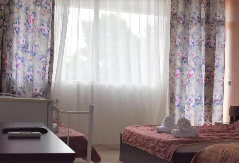 Семейное Студио, Golden Beach
