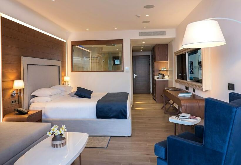 سوییت جونیور لوکس با چشم‌انداز دریا, Nana Princess Suites Villas & Spa