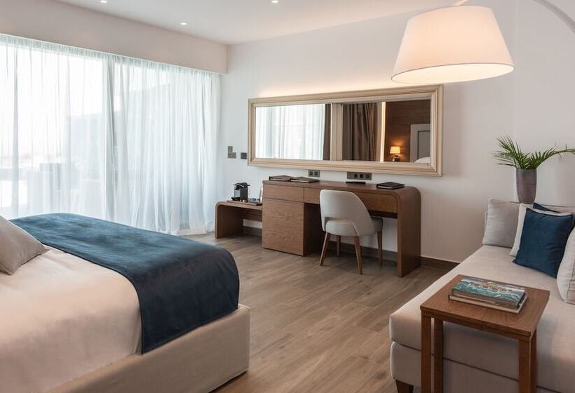 سوئیت اجرایی با چشم‌انداز دریا, Nana Princess Suites Villas & Spa