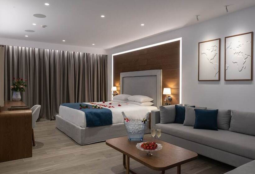 Suite m. Pool, Nana Princess Suites Villas & Spa