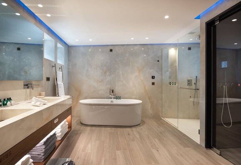 سوییت با چشم‌انداز دریا, Nana Princess Suites Villas & Spa